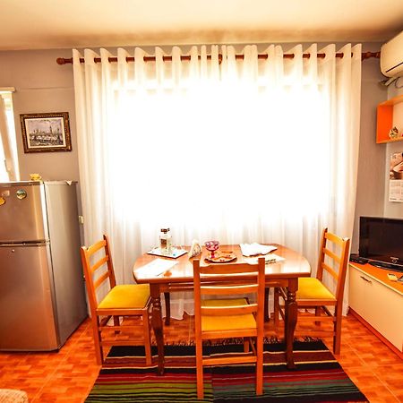 Appartamento Apartamento Del Capitan Shkodër Esterno foto